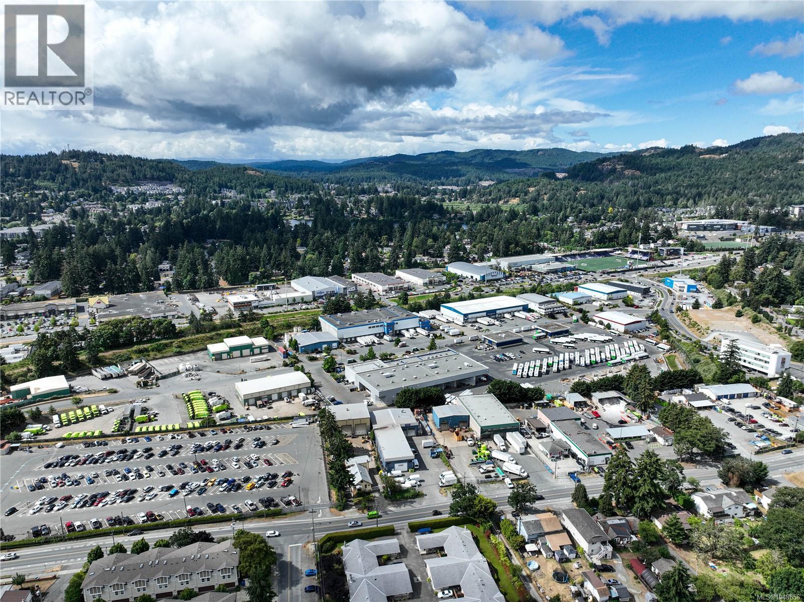 1011 Costin Ave - 26