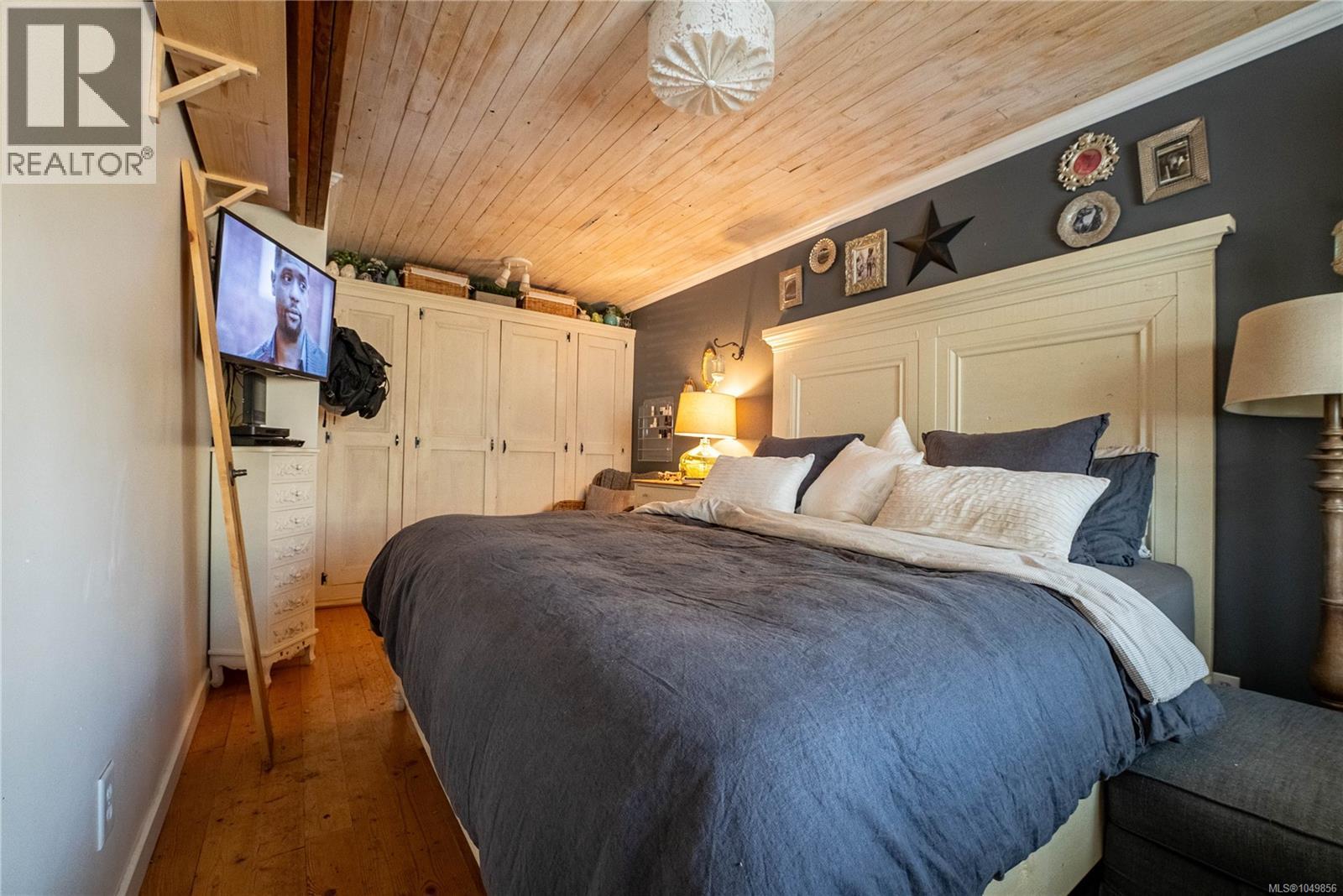1011 Costin Ave - 6