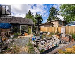 1011 Costin Ave, Langford, BC V9B2T4 Photo 12