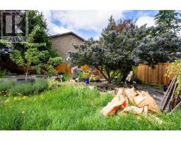 1011 Costin Ave, Langford, BC V9B2T4 Photo 16