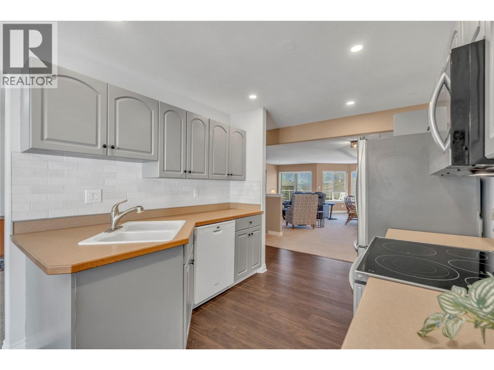 3948 Finnerty Road Unit# 175, Penticton