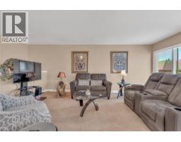 Kitchen - 3948 Finnerty Road Unit# 175, Penticton, BC V2A8P8 Photo 11