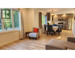 459 Whitman Way, Warfield, BC V1R4T9 Photo 19
