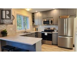 459 Whitman Way, Warfield, BC V1R4T9 Photo 25