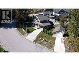 459 Whitman Way, Warfield, BC V1R4T9 Photo 36