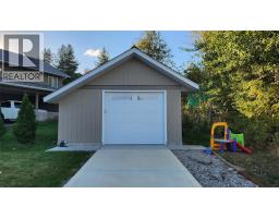459 Whitman Way, Warfield, BC V1R4T9 Photo 37