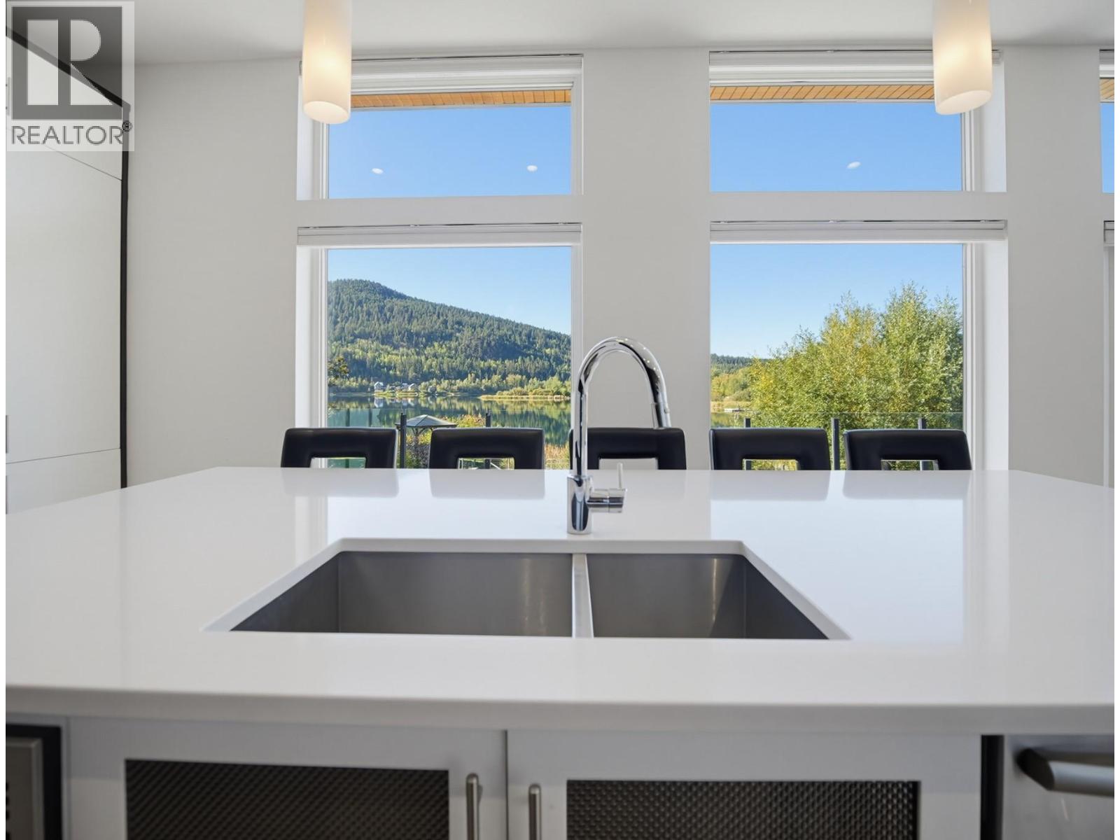  3164 HOLBROOK Road, Kamloops
