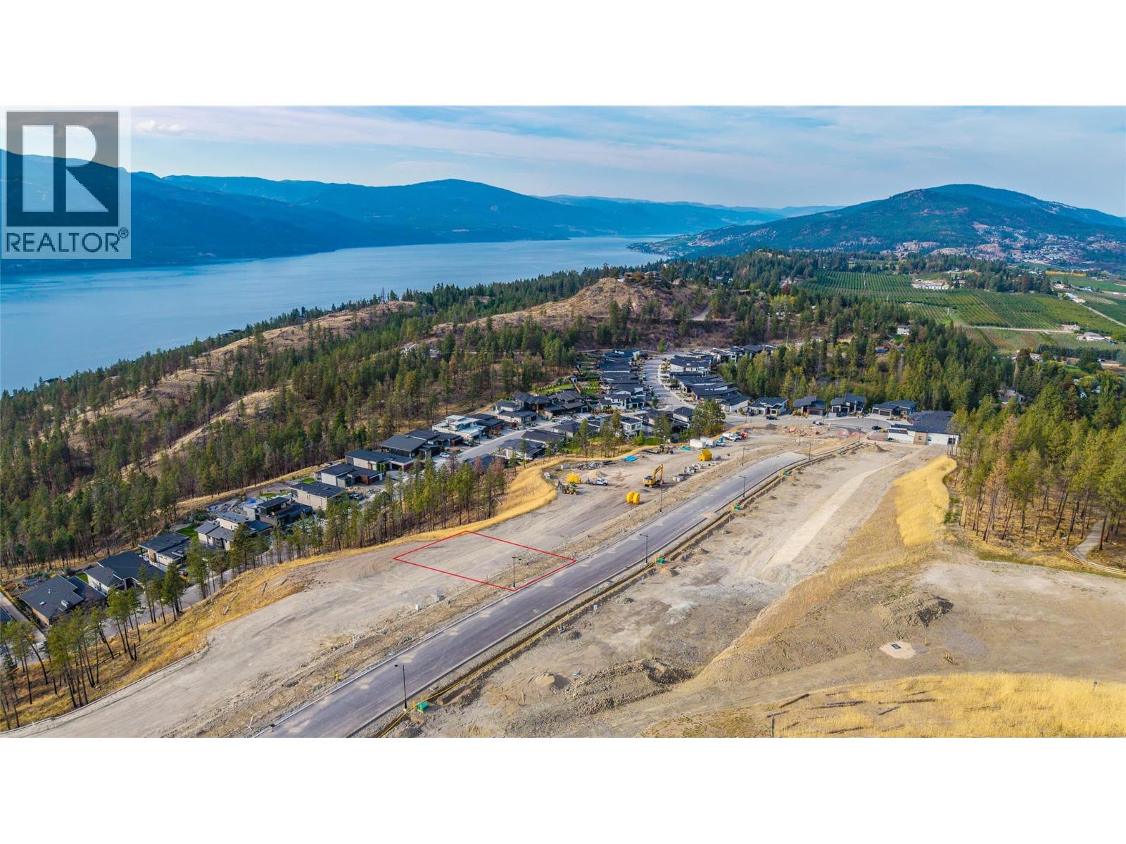  10337 Beacon Hill Drive, Lake Country