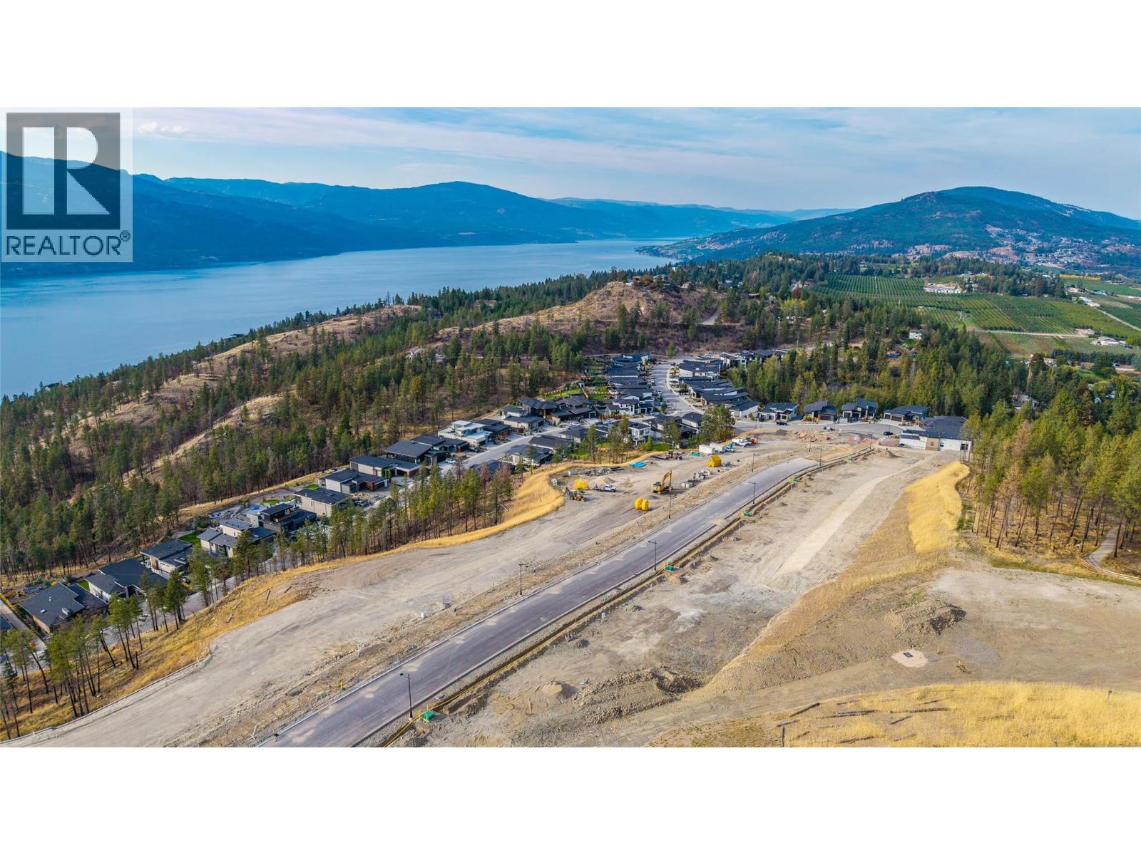  10337 Beacon Hill Drive, Lake Country
