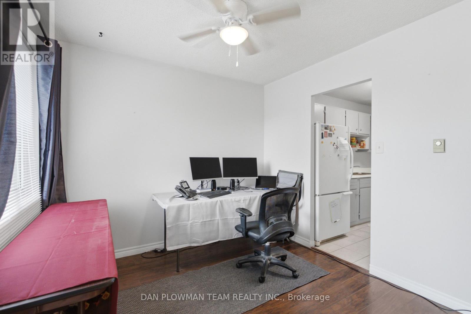 #204 131 TAUNTON ROAD E - 12
