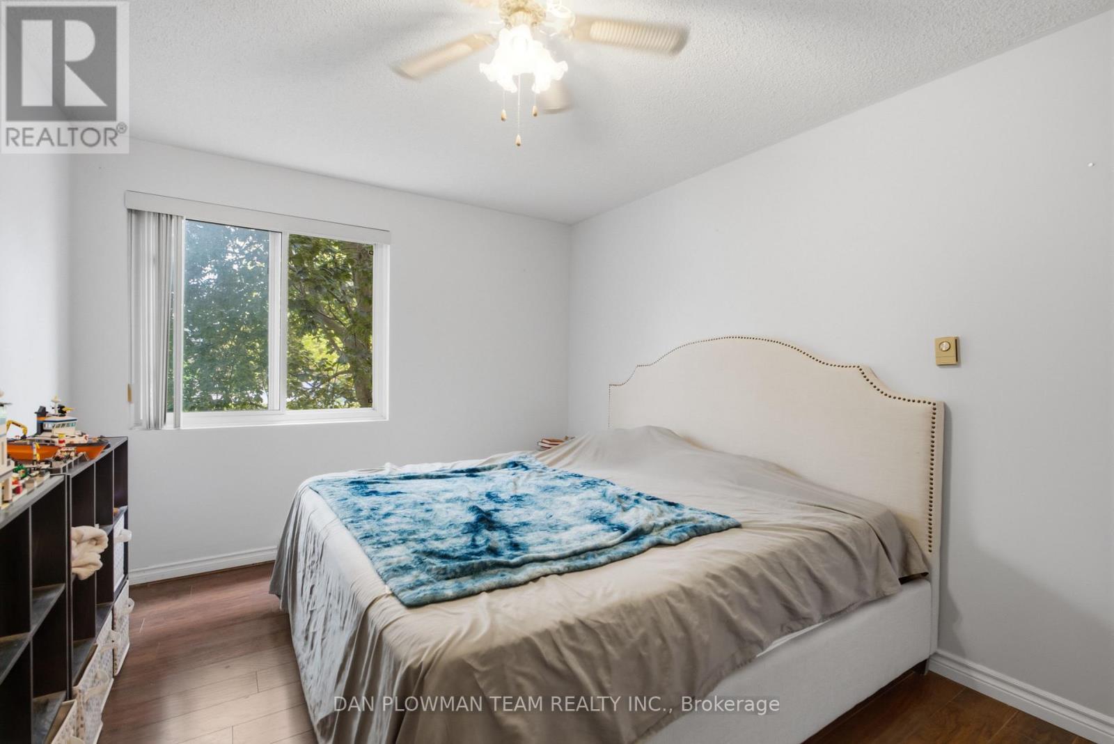 #204 131 TAUNTON ROAD E - 16
