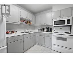 204 - 131 Taunton Road E, Oshawa, ON L1G3T8 Photo 14