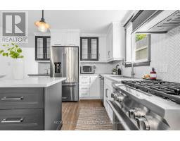 703 Mortimer Avenue, Toronto, ON M4C2K1 Photo 10