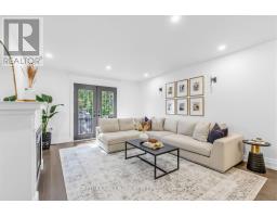 703 Mortimer Avenue, Toronto, ON M4C2K1 Photo 17