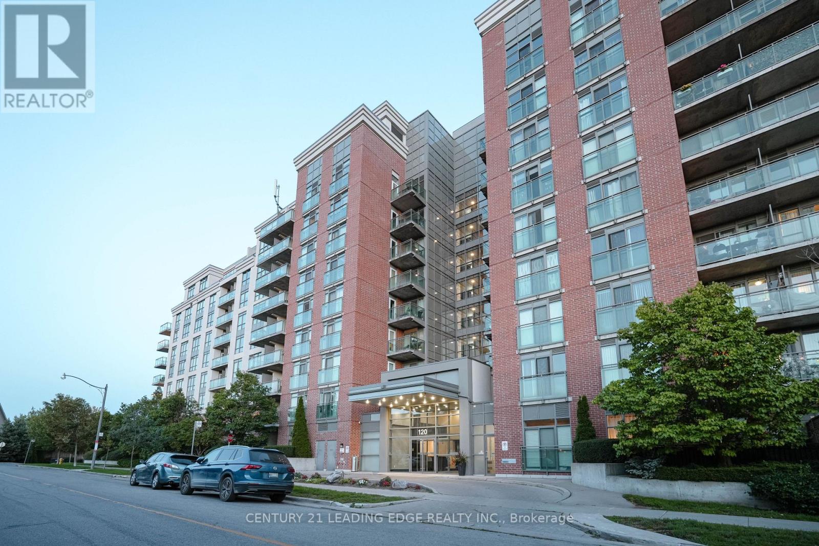 #820 120 DALLIMORE CIRCLE - 25
