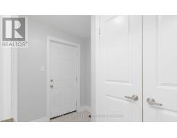 18 Hutton Crescent, Essa, ON L0M1B6 Photo 15