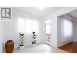 18 Hutton Crescent, Essa, ON L0M1B6 Photo 6