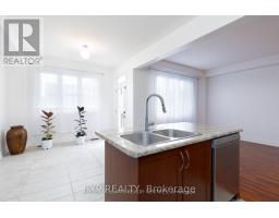 18 Hutton Crescent, Essa, ON L0M1B6 Photo 7