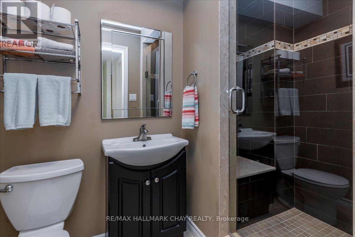 974 Booth Avenue, Innisfil photo 17