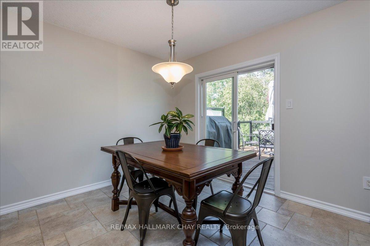 974 BOOTH AVENUE - 7