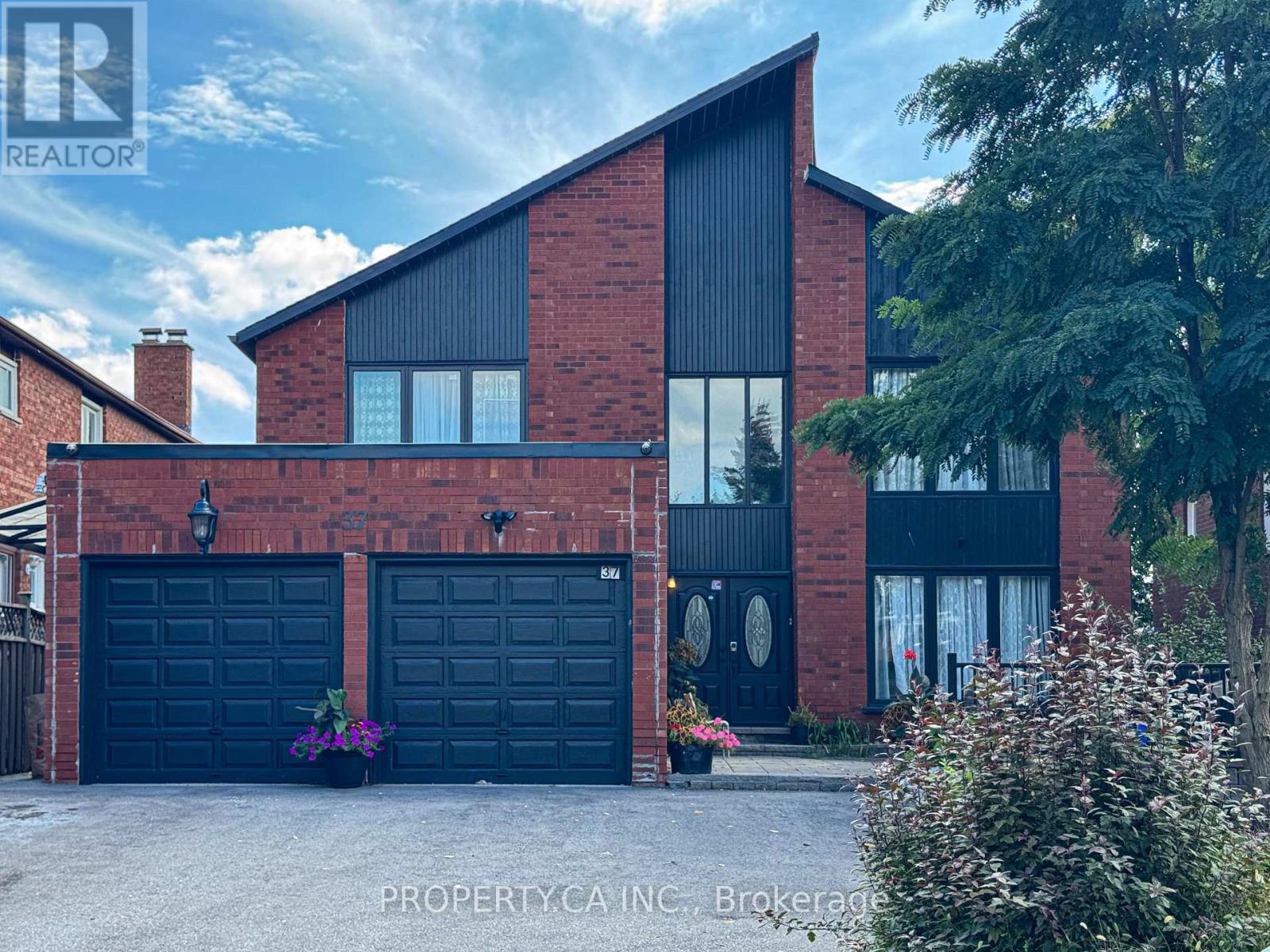 LOWER - 37 HEWLETT CRESCENT, Markham (Markville)