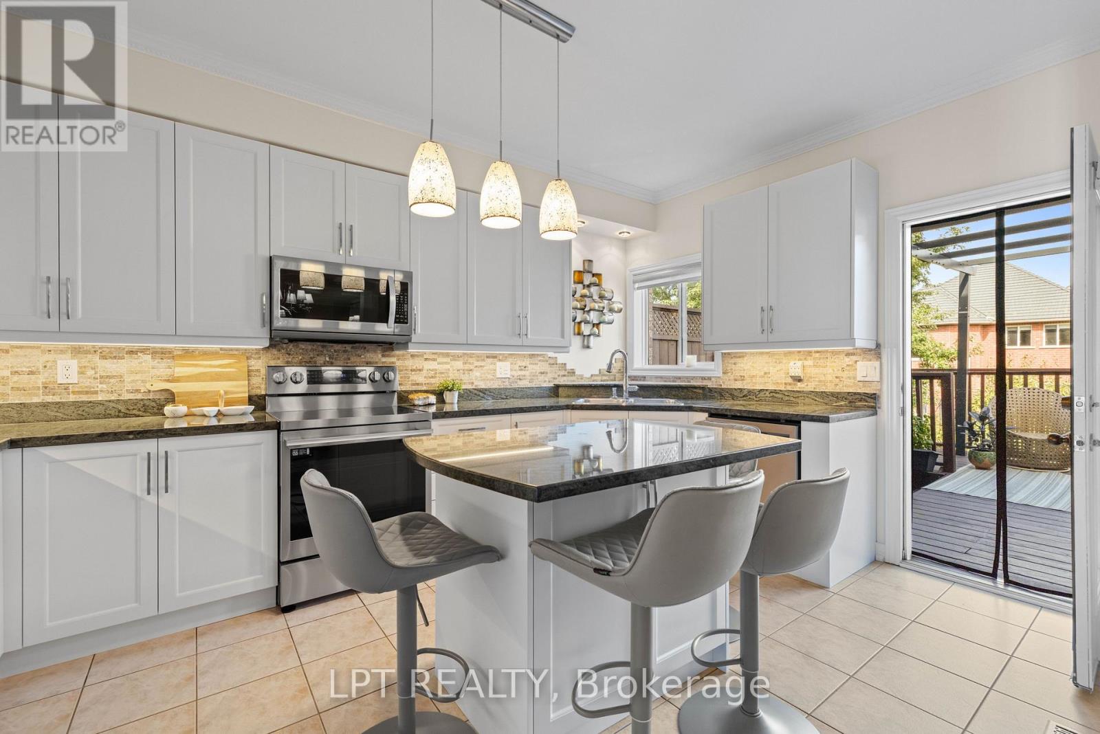 30 SNOWY MEADOW AVENUE - 14