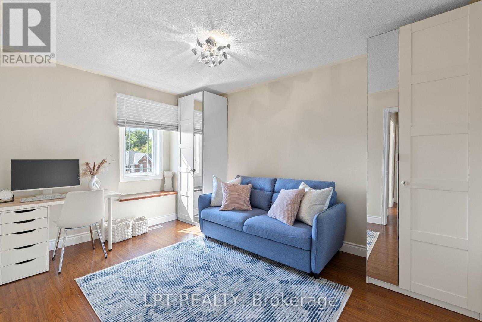 30 SNOWY MEADOW AVENUE - 20