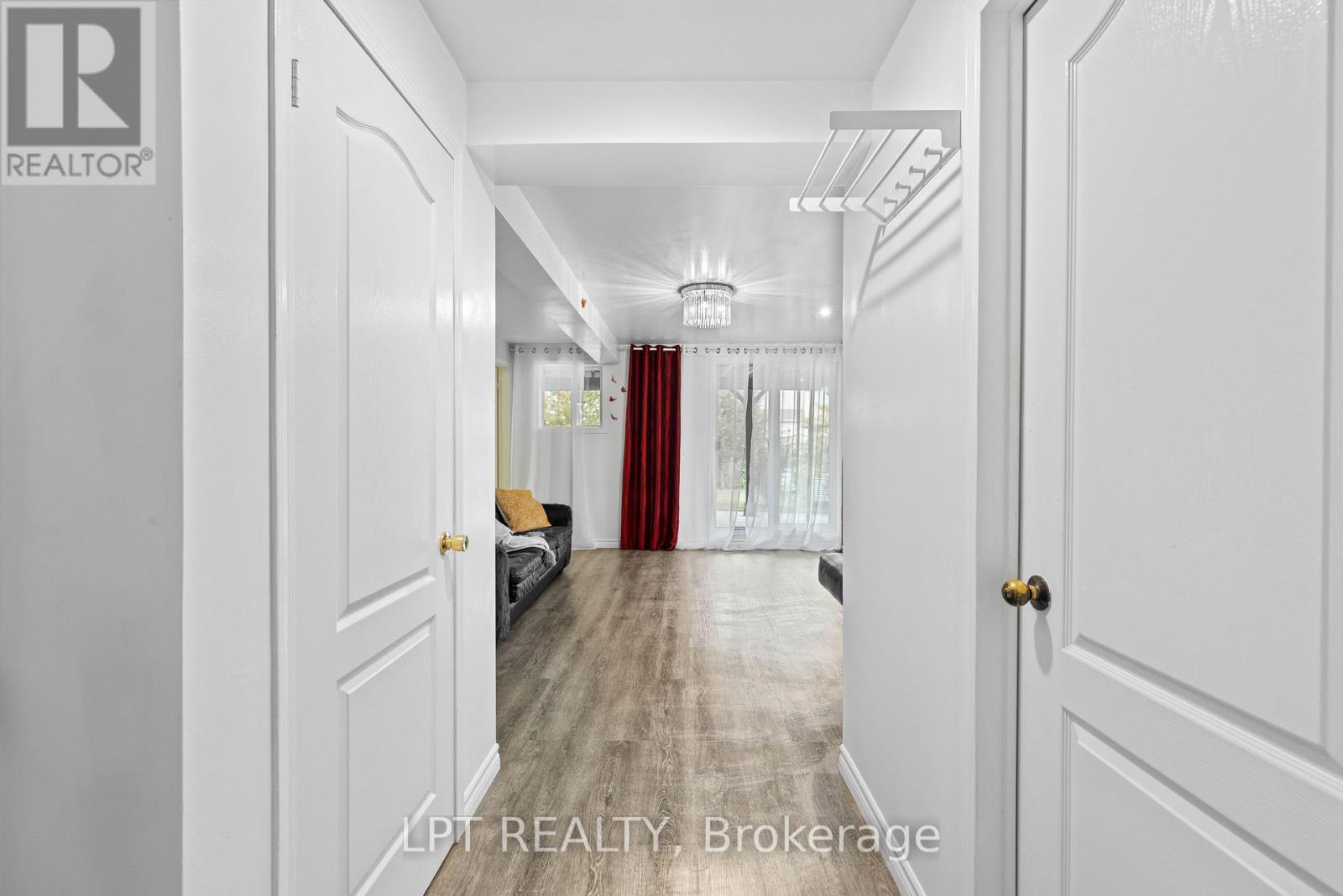 30 SNOWY MEADOW AVENUE - 26
