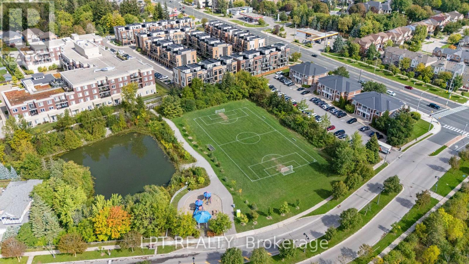 30 SNOWY MEADOW AVENUE - 32