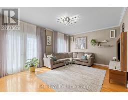 Bedroom 2 - 30 Snowy Meadow Avenue, Richmond Hill, ON L4E3V3 Photo 9