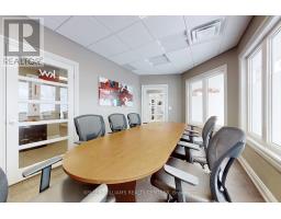 U4 - 117 Wellington Street E, Aurora, ON L4G1H9 Photo 12