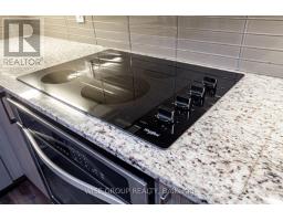 1210b - 9600 Yonge Street, Richmond Hill, ON L4C0X3 Photo 32