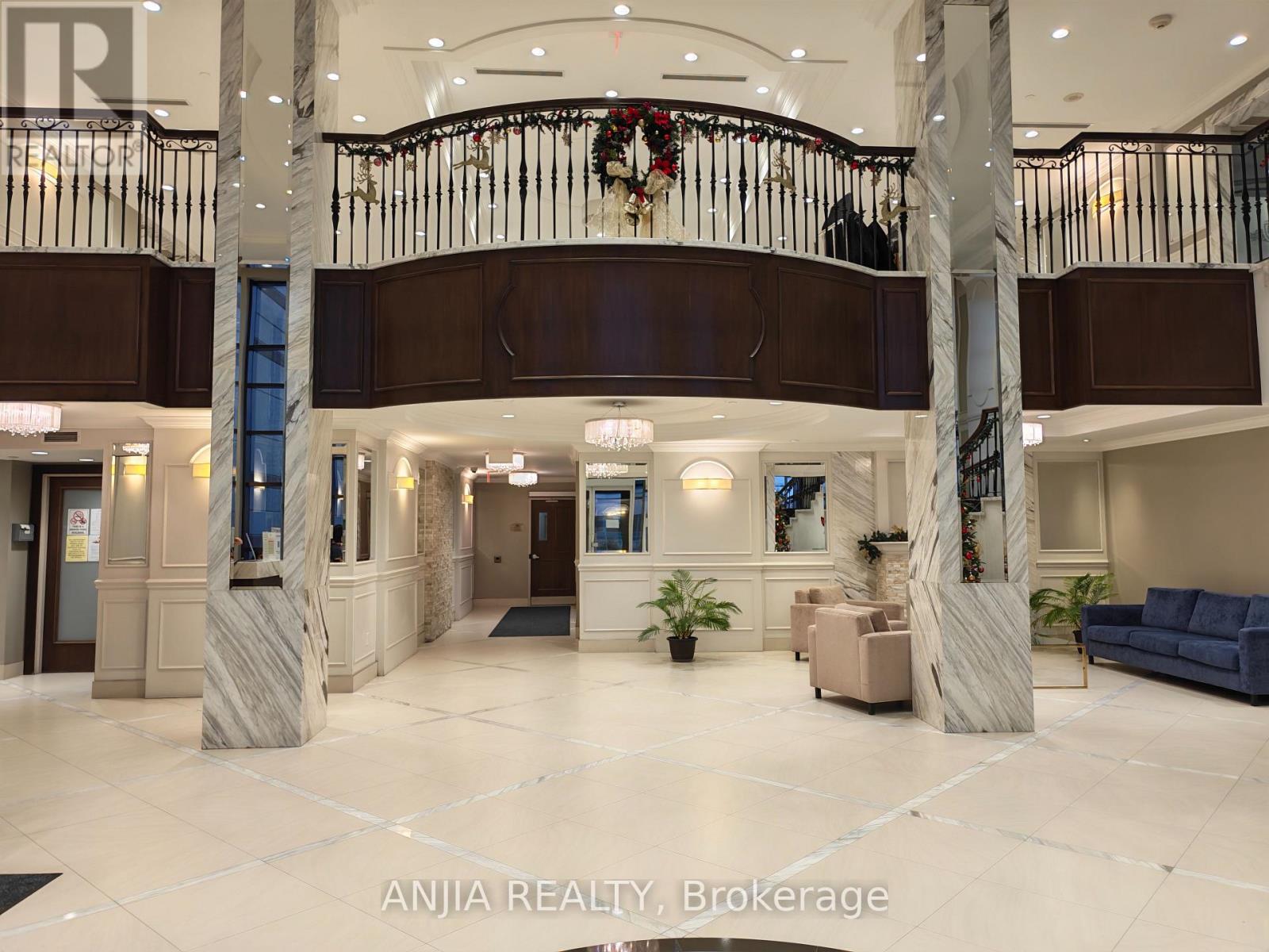917 - 89 SOUTH TOWN CENTRE BOULEVARD, Markham (Unionville)