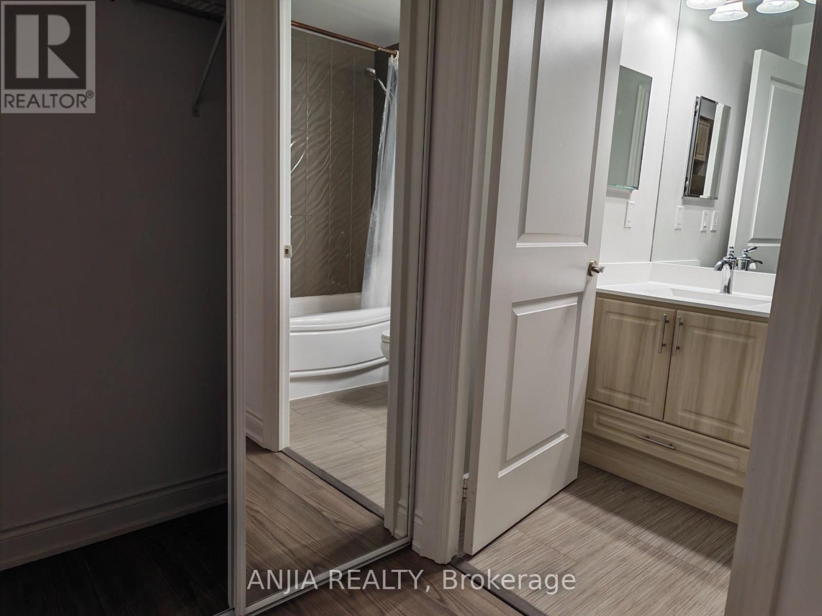917 - 89 SOUTH TOWN CENTRE BOULEVARD, Markham (Unionville) — photo 11