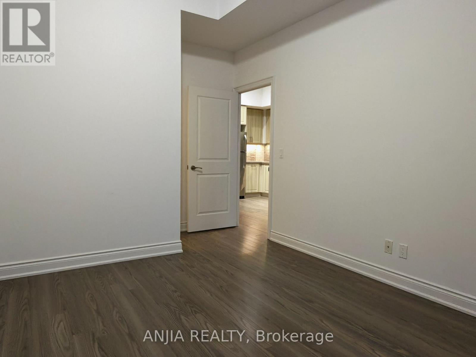 917 - 89 SOUTH TOWN CENTRE BOULEVARD, Markham (Unionville) — photo 8
