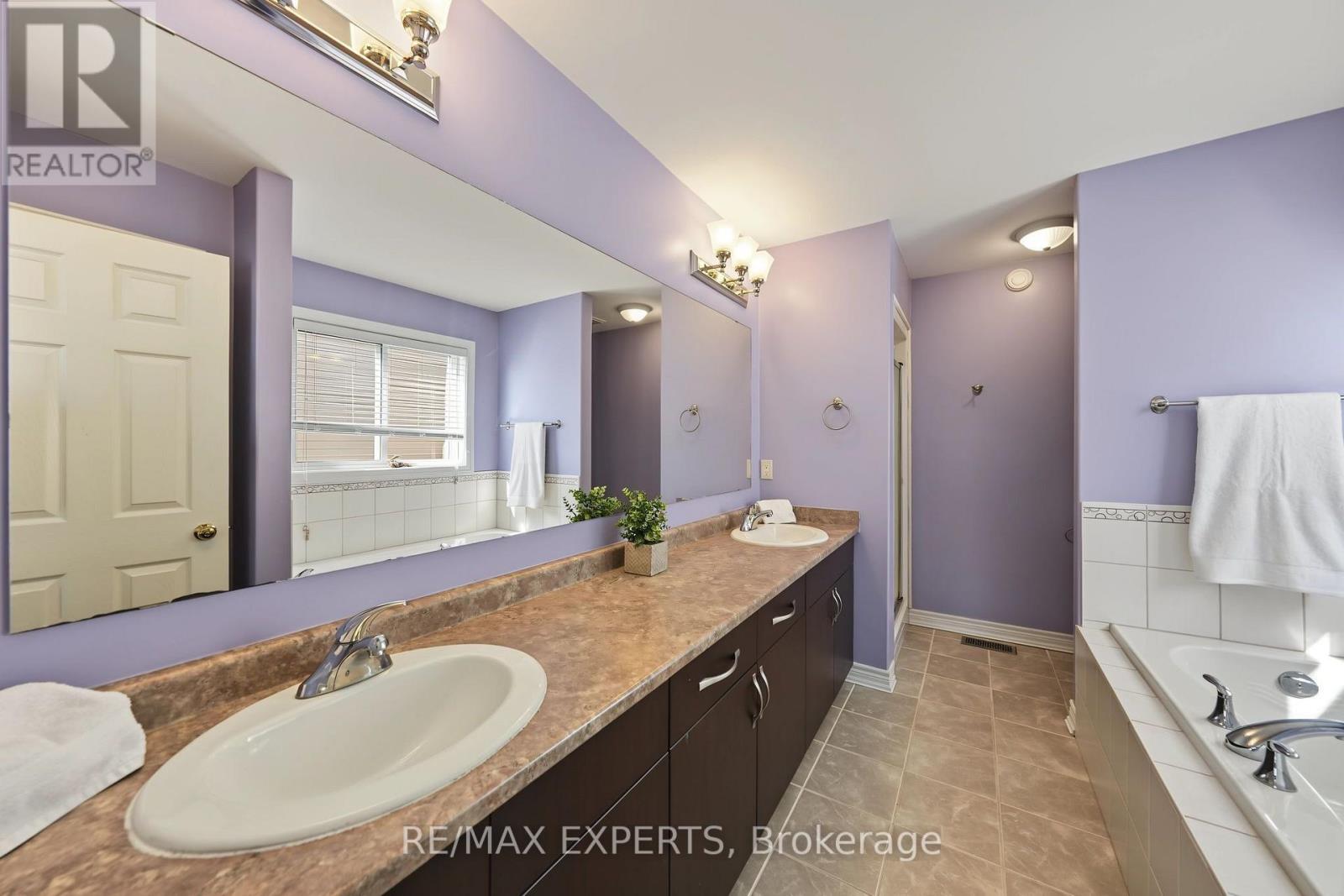 18 ARNOLD CRESCENT - 20