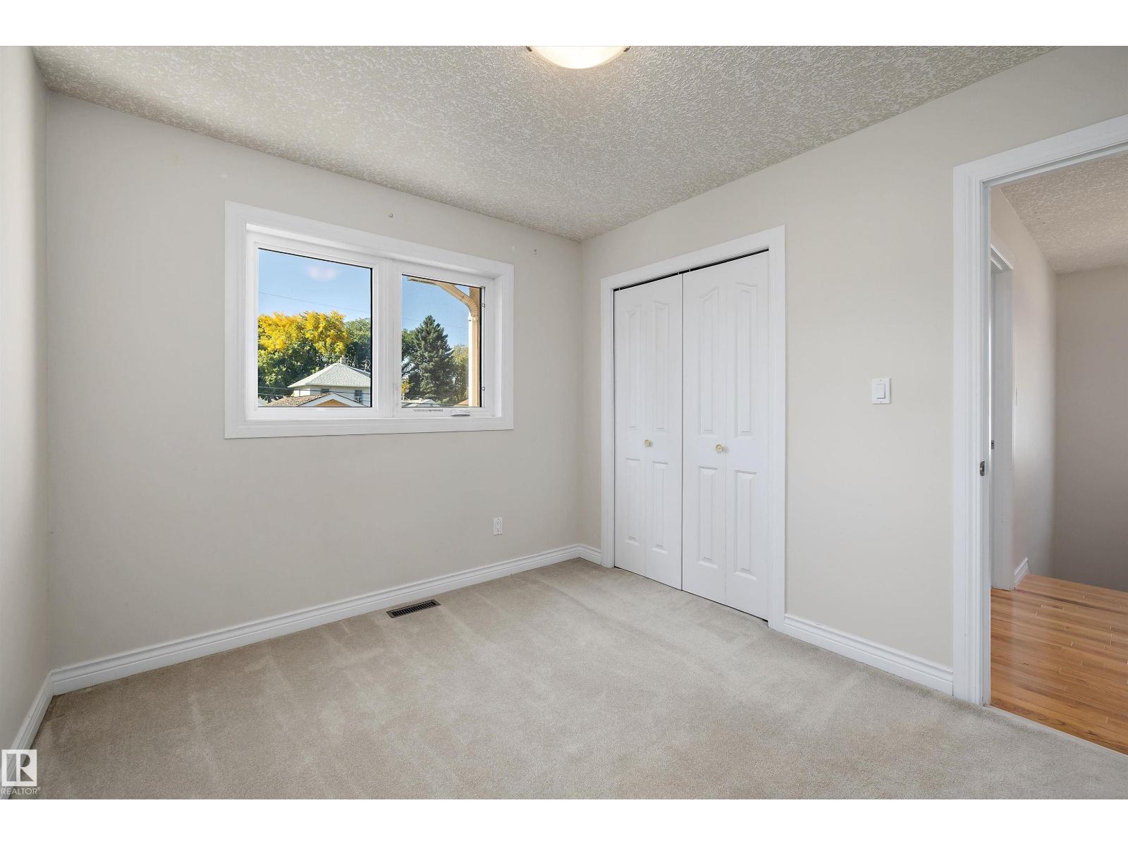 12132 92 ST NW - 29