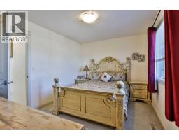 832 Silkstone Close, Lethbridge, AB T1J5C6 Photo 17