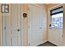 Bedroom - 832 Silkstone Close, Lethbridge, AB T1J5C6 Photo 10
