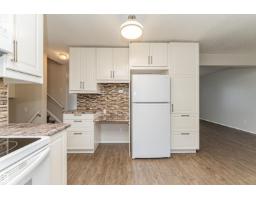 9810 98a Av, Morinville, AB T8R1P4 Photo 14
