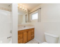 9810 98a Av, Morinville, AB T8R1P4 Photo 39