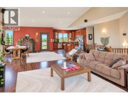Ensuite - 850 Lorne White Pl, Ucluelet, BC V0R3A0 Photo 14