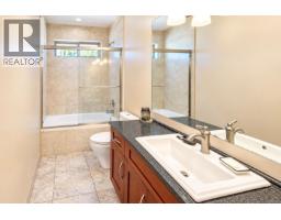 850 Lorne White Pl, Ucluelet, BC V0R3A0 Photo 21