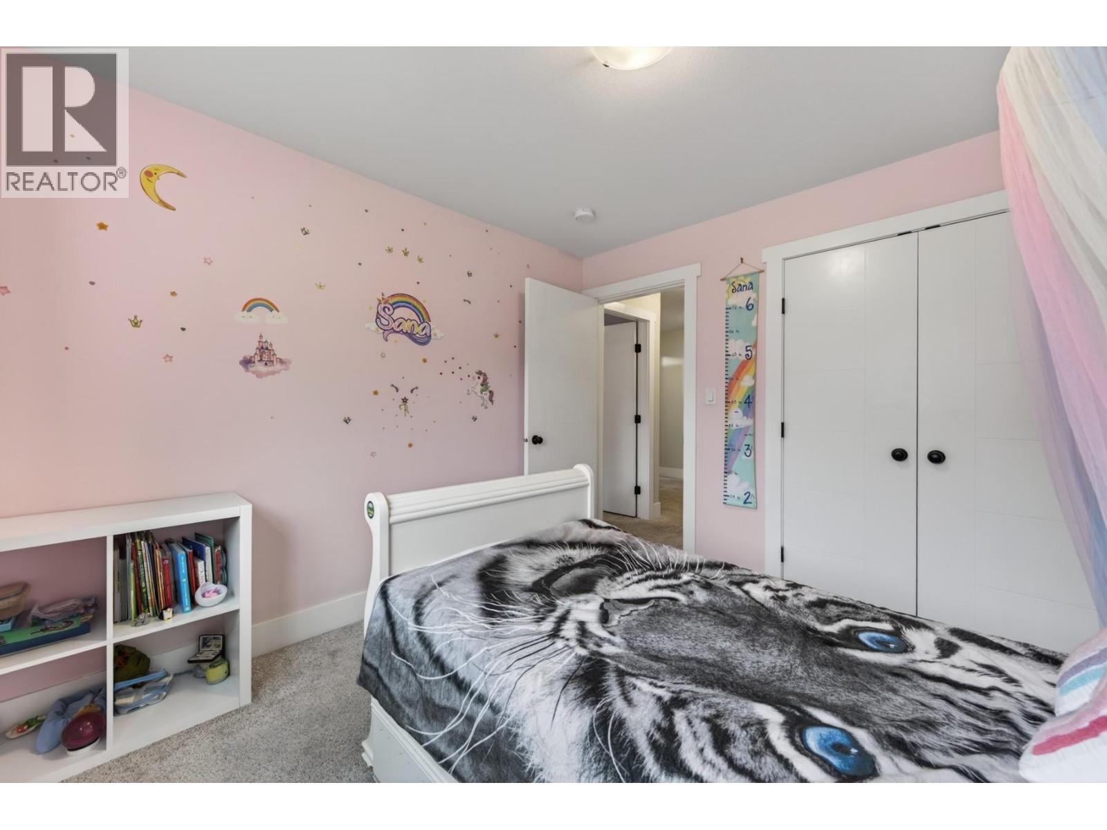 882 EAGLESON Crescent - 19