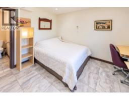 850 Lorne White Pl, Ucluelet, BC V0R3A0 Photo 25