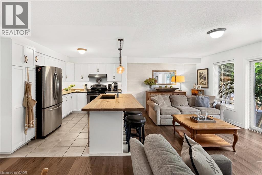 326 VINCENT Drive - Image 17