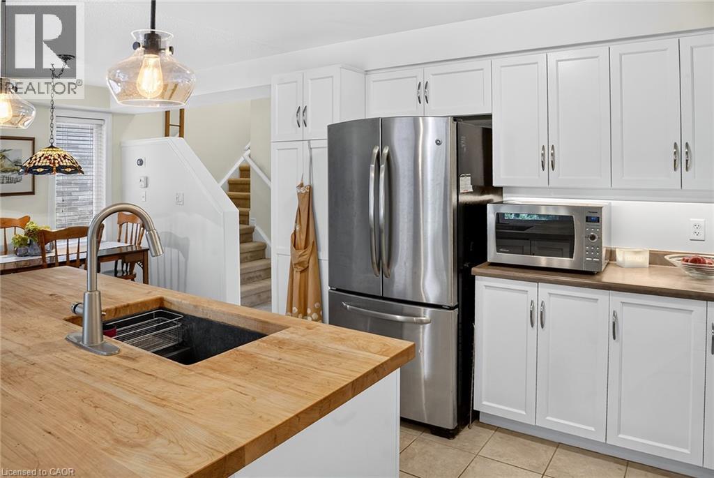 326 VINCENT Drive - Image 10
