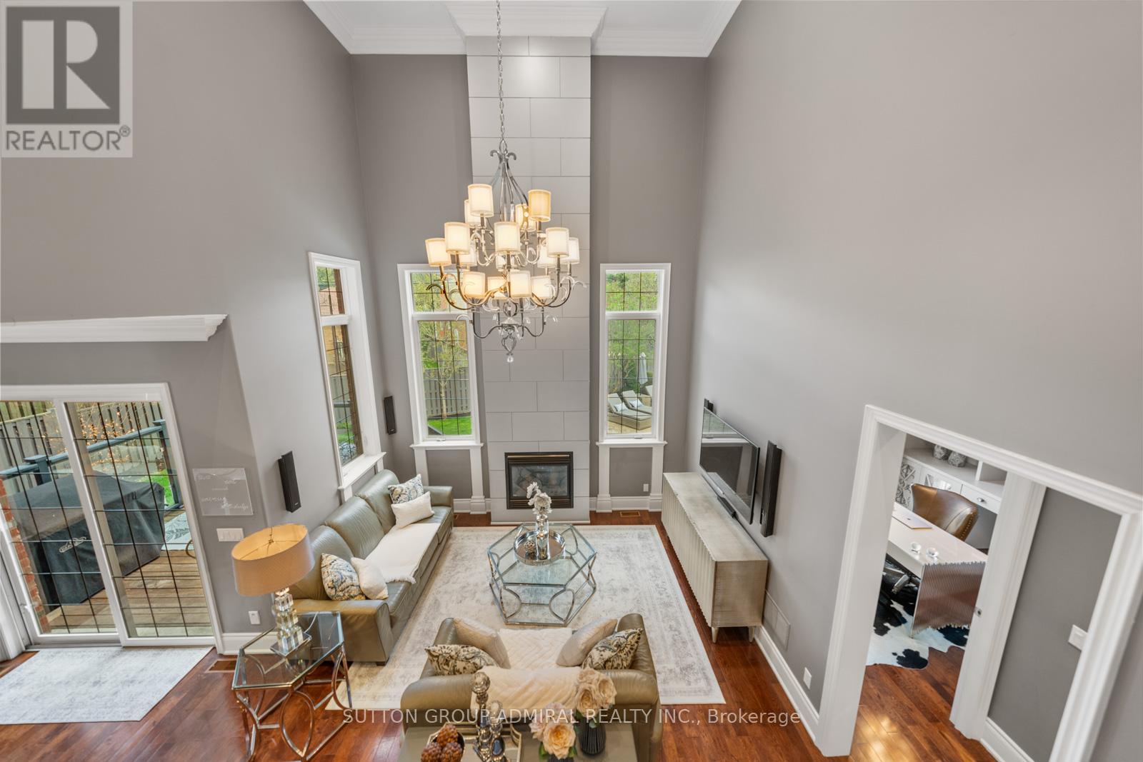 9 CHESHIRE DRIVE - 22