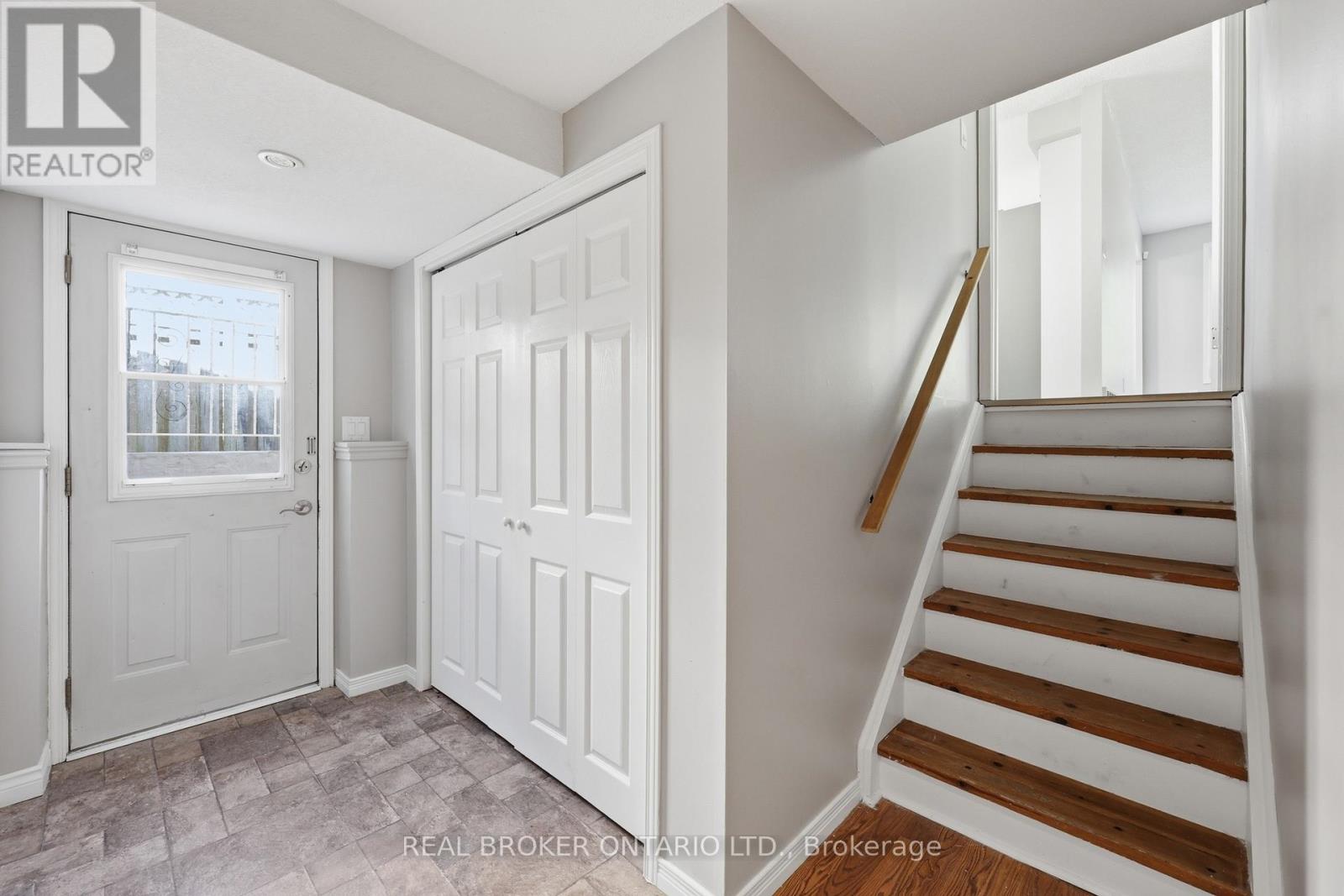 42 TERRACE AVENUE - Image 22