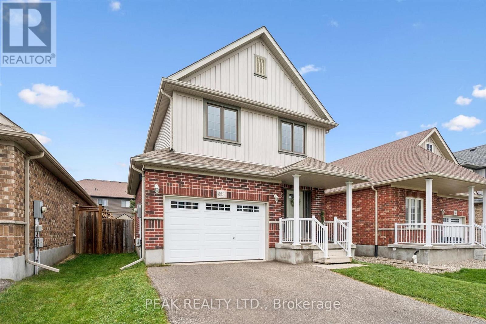 335 FINORO CRESCENT — photo 2